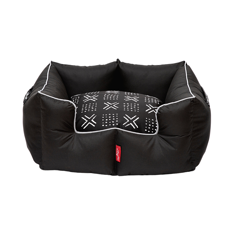 Wagworld K9 Castle - Black Cross