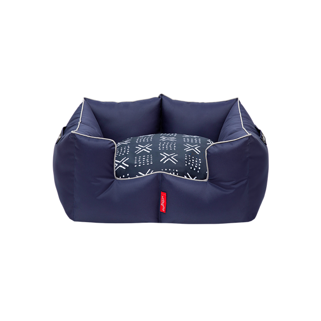 Wagworld K9 Castle - Blue Cross